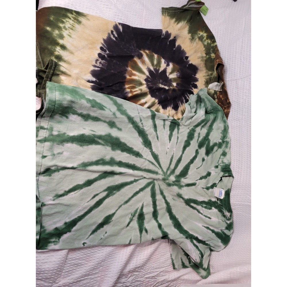 Adults Lot of 2 Tie-dye T-Shirts Small